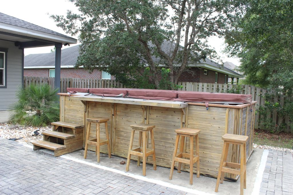 7 of 21 - 105 Amadeus Avenue, Freeport, FL