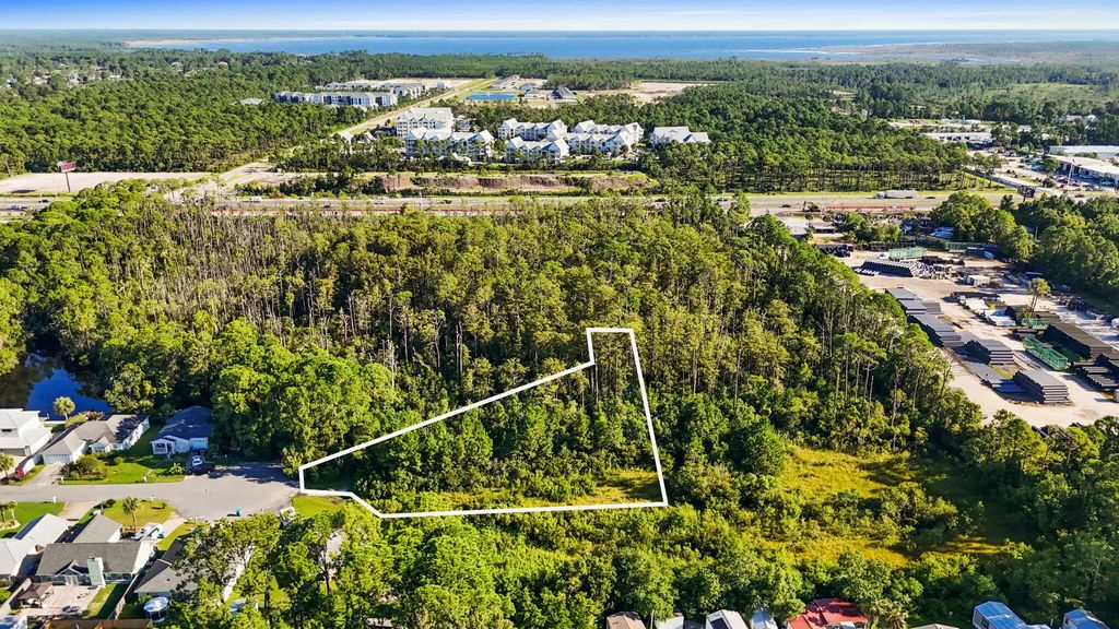 9 of 16 - 12510 Emerald Lake Drive, Panama City Beach, FL