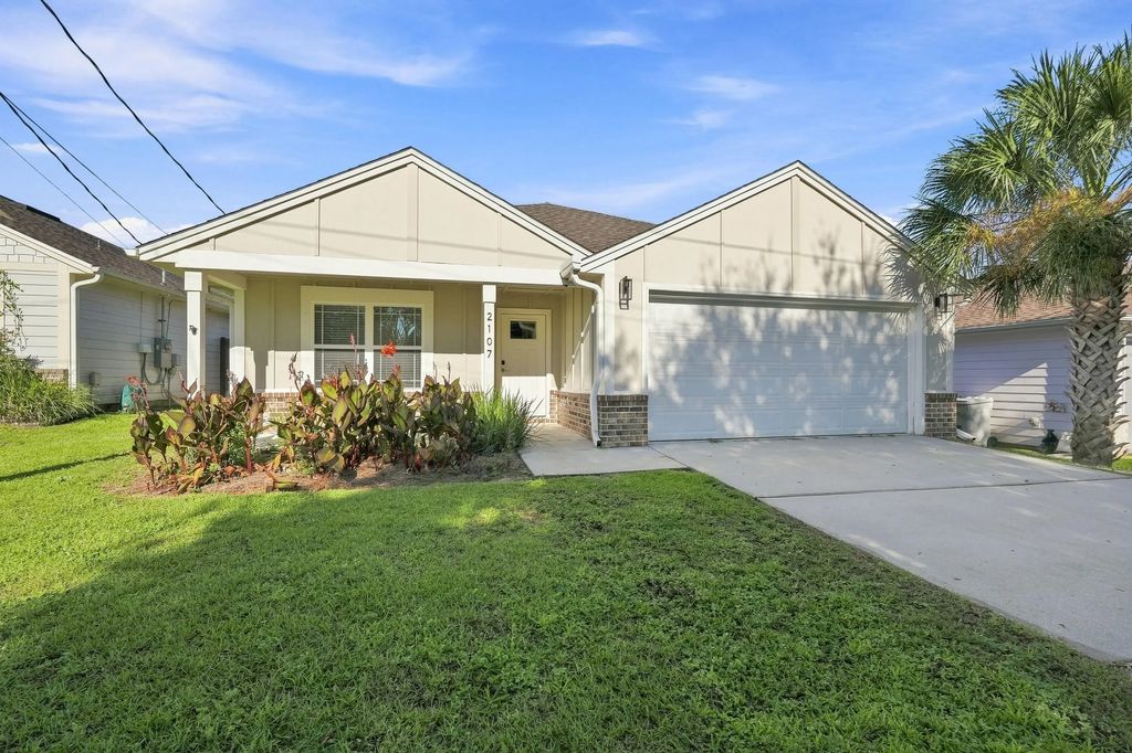 2107 Nina Street, Navarre