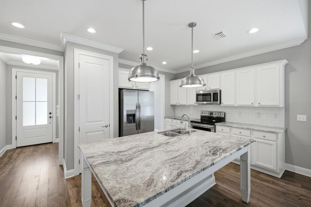13 of 74 - 19 Laurel Oaks Drive, Freeport, FL