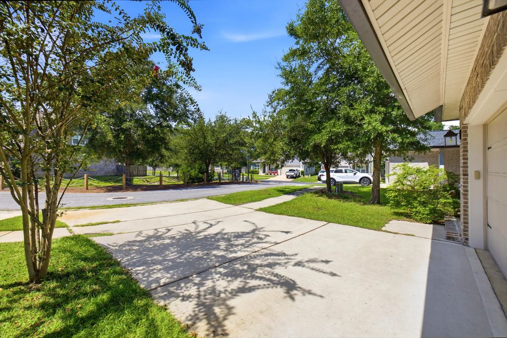 69 of 74 - 19 Laurel Oaks Drive, Freeport, FL
