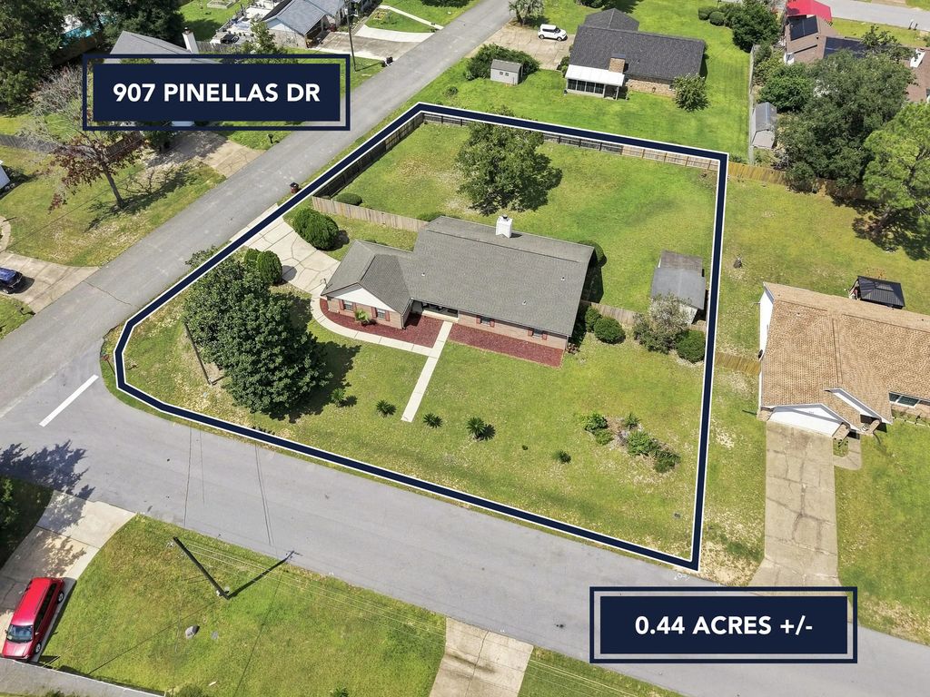 907 Pinellas Drive, Crestview