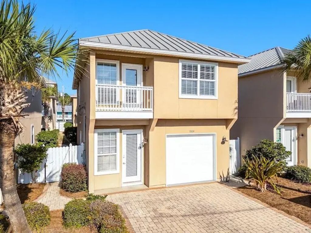 7824 Thomas Drive, Panama City Beach