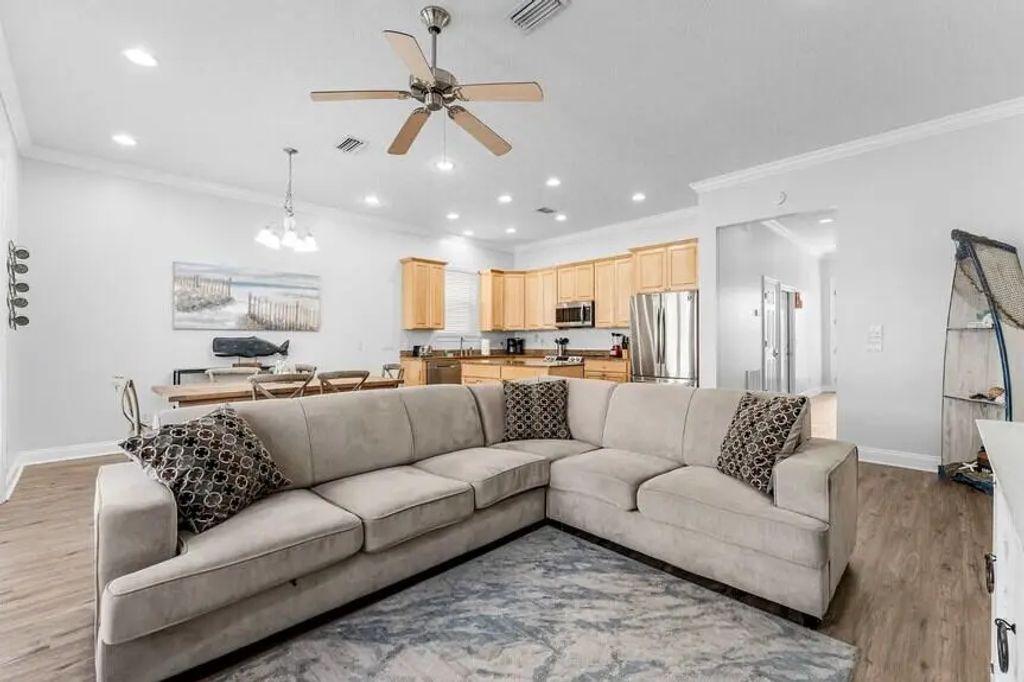 7 of 43 - 7824 Thomas Drive, Panama City Beach, FL