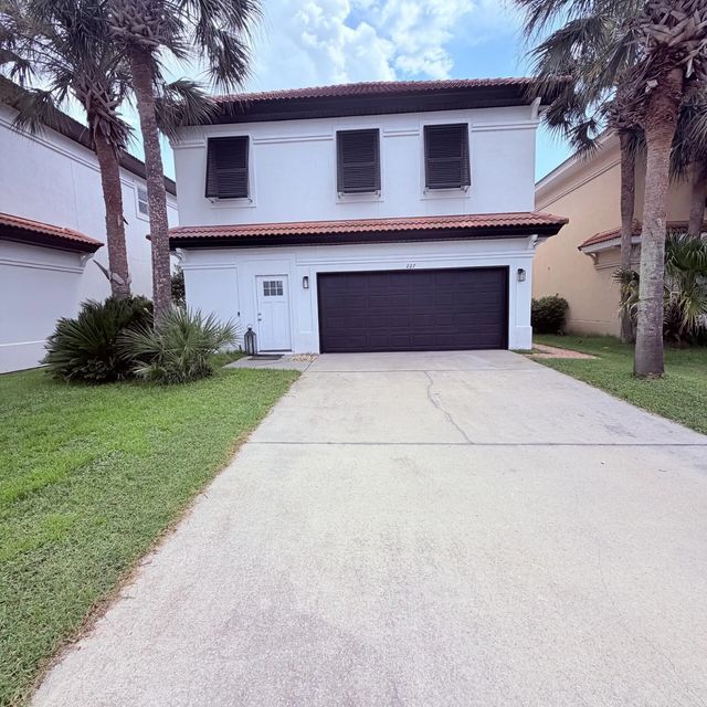 227 Inverrary Drive, Destin.