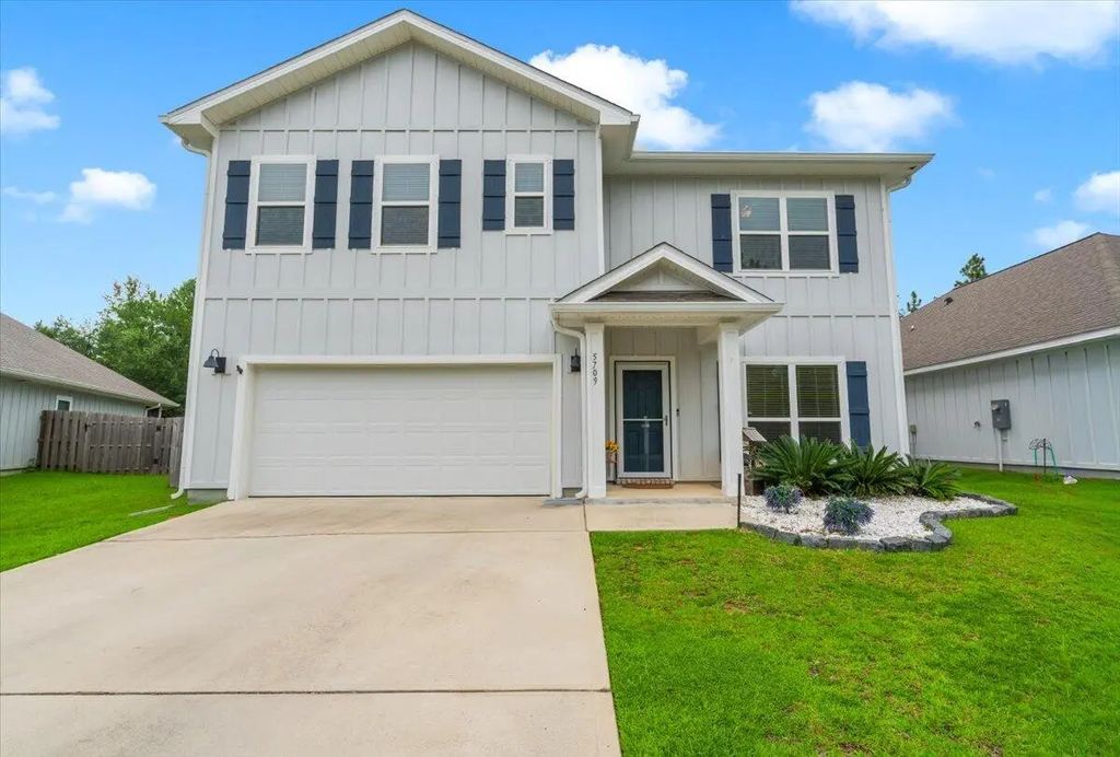 5709 Danbury Boulevard, Pace