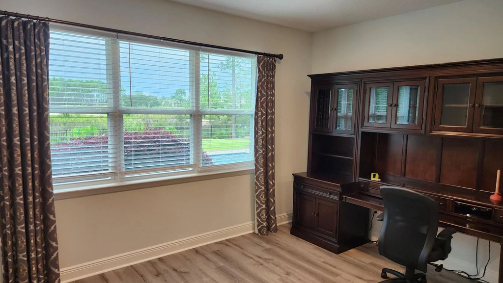 29 of 48 - 513 W Club House Drive, Freeport, FL