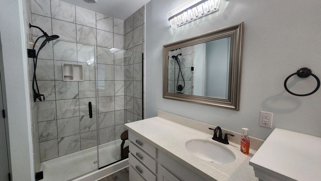31 of 48 - 513 W Club House Drive, Freeport, FL