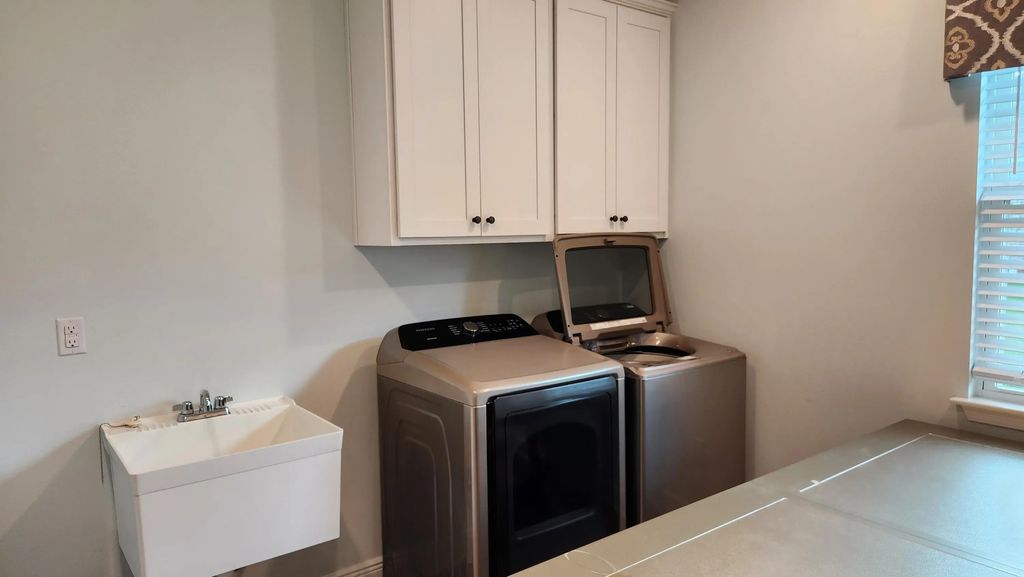 41 of 48 - 513 W Club House Drive, Freeport, FL