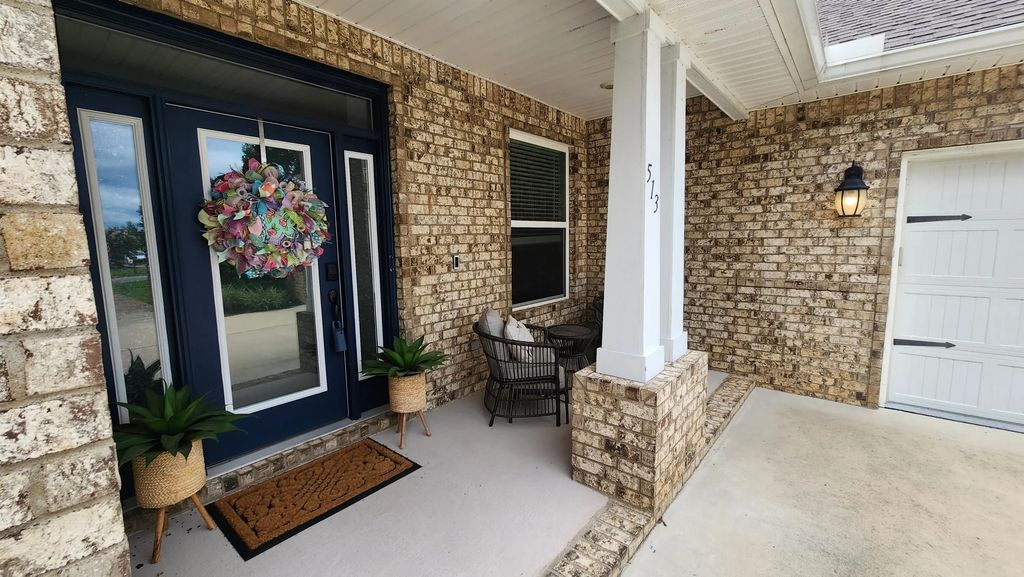5 of 48 - 513 W Club House Drive, Freeport, FL