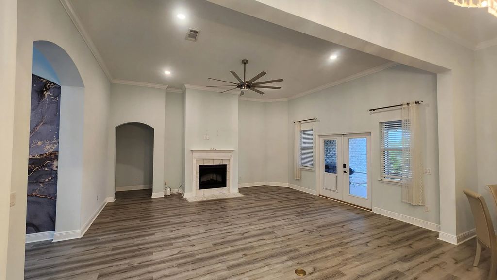 8 of 48 - 513 W Club House Drive, Freeport, FL