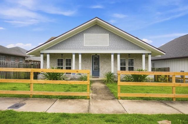 Photo of Listing #1011512