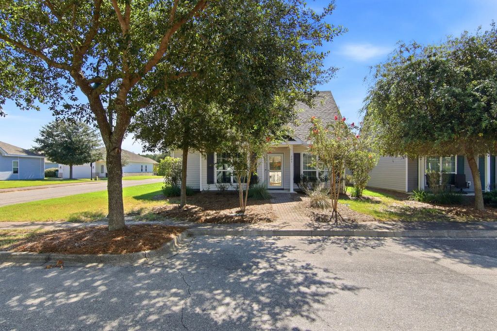 209 Nelly Street, Freeport
