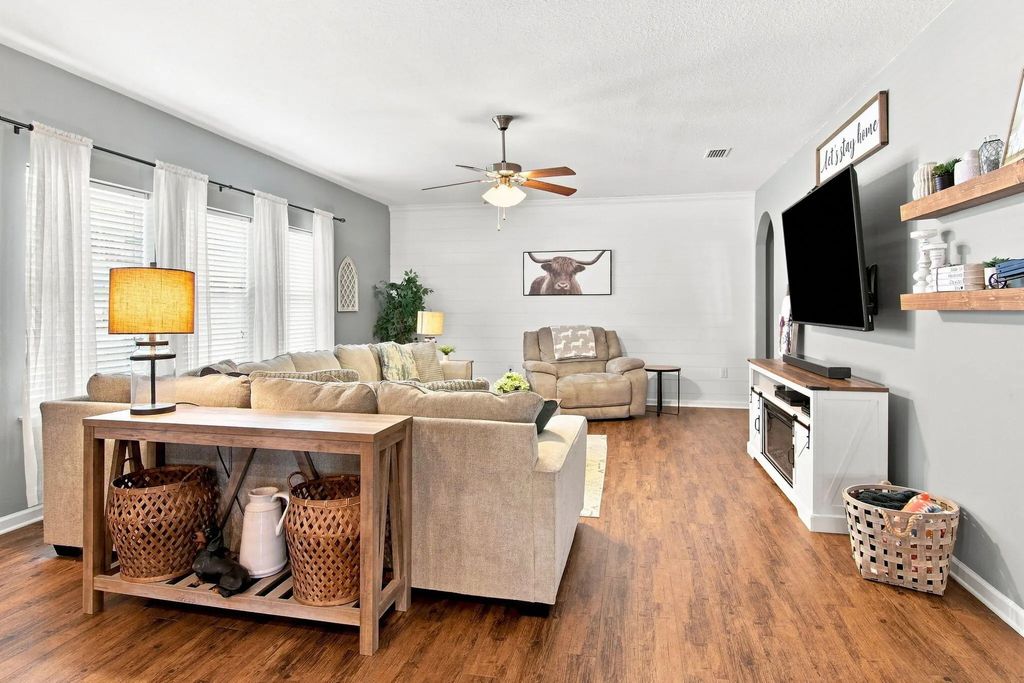 8 of 58 - 209 Nelly Street, Freeport, FL
