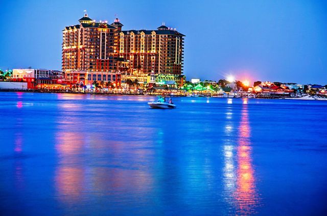 10 Harbor Boulevard E912h, Destin.