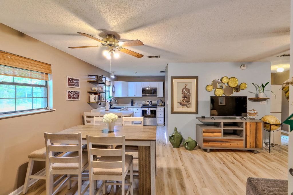 10 of 42 - 11 W Bayou Forest Drive, Freeport, FL