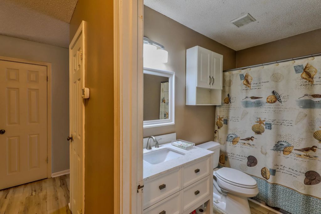 15 of 42 - 11 W Bayou Forest Drive, Freeport, FL
