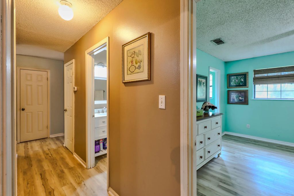 18 of 42 - 11 W Bayou Forest Drive, Freeport, FL