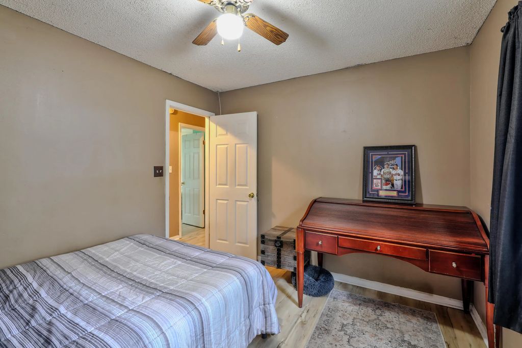 22 of 42 - 11 W Bayou Forest Drive, Freeport, FL