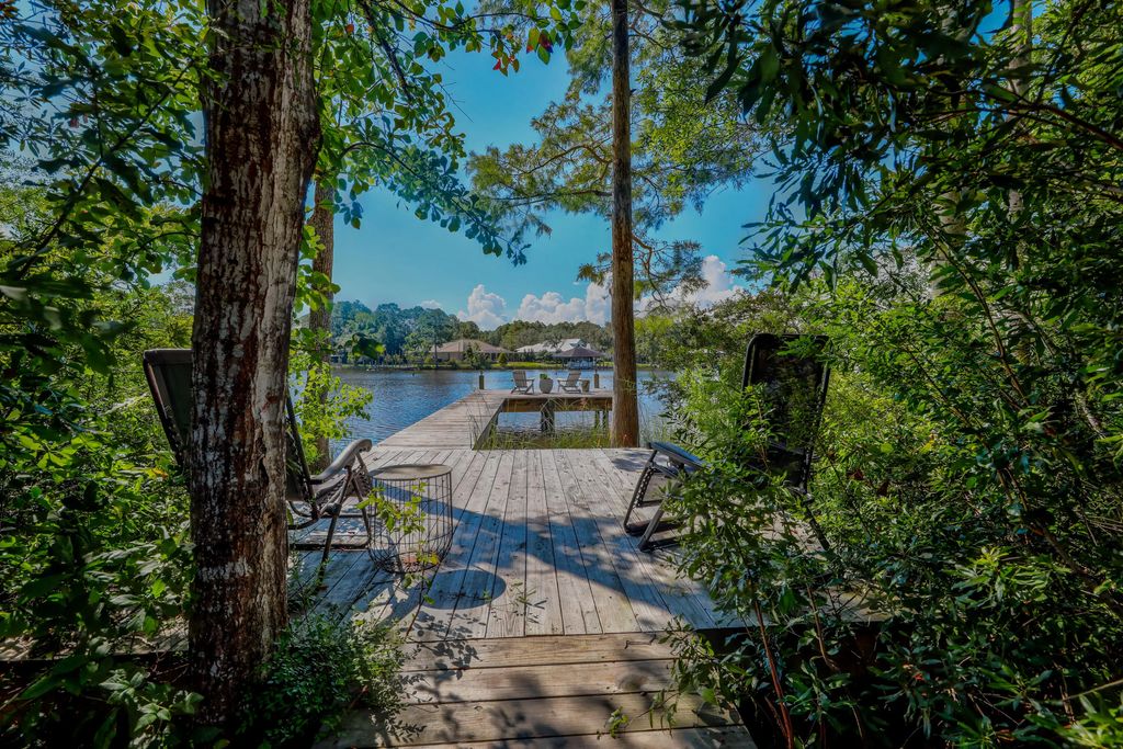 33 of 42 - 11 W Bayou Forest Drive, Freeport, FL