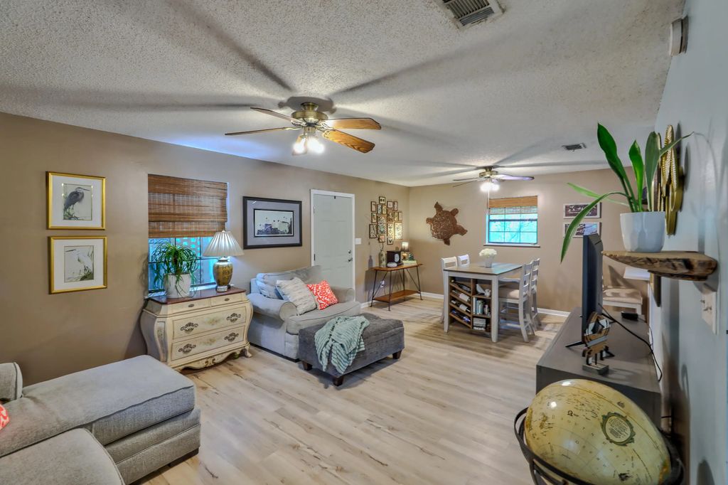 6 of 42 - 11 W Bayou Forest Drive, Freeport, FL