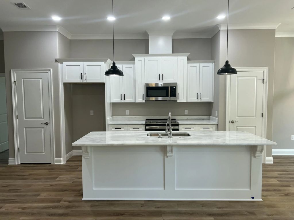 8393 Sevilla Street, Navarre