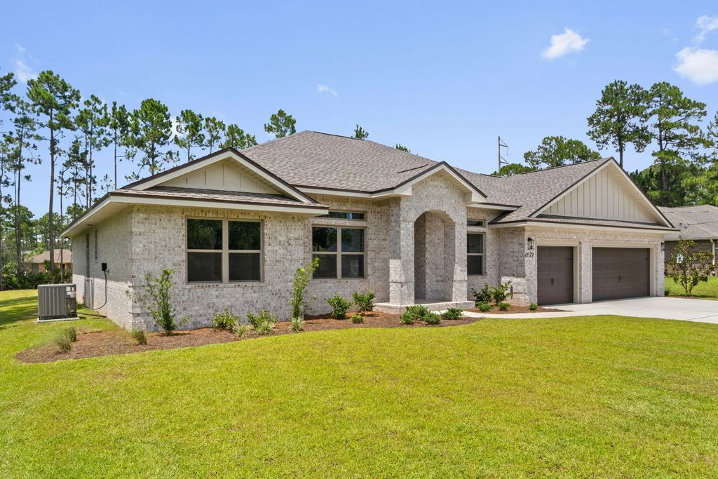 7486 Brevard Street, Navarre
