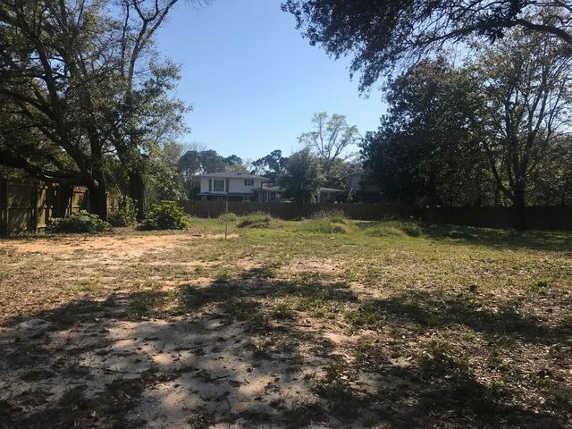 Photo of Listing #1011892