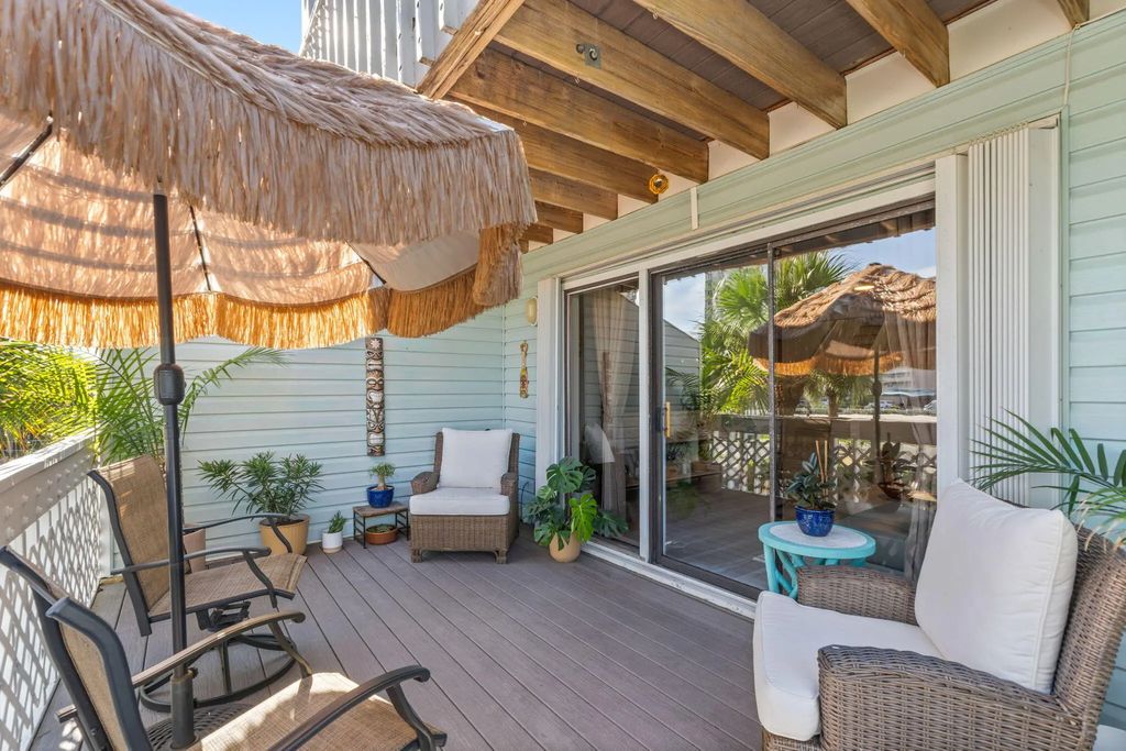 8522 Gulf Boulevard Apt 3, Navarre
