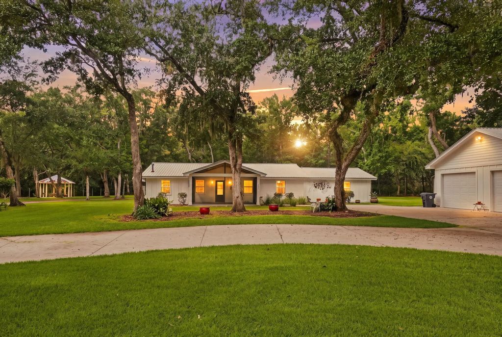 2 of 74 - 362 Red Barn Road, Freeport, FL