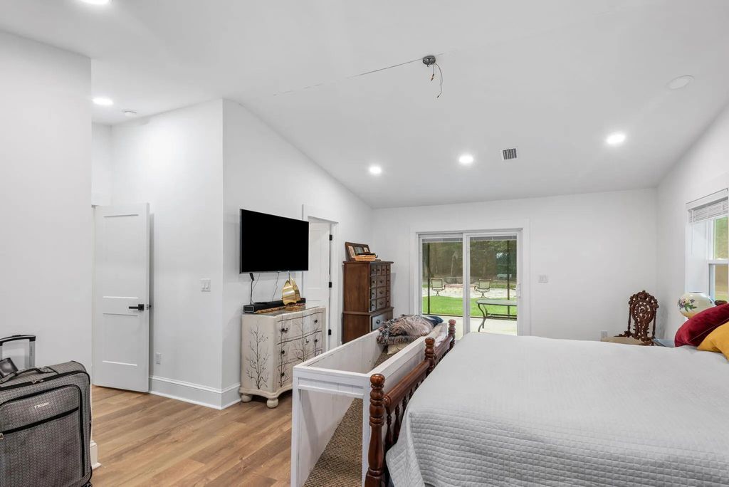 43 of 74 - 362 Red Barn Road, Freeport, FL