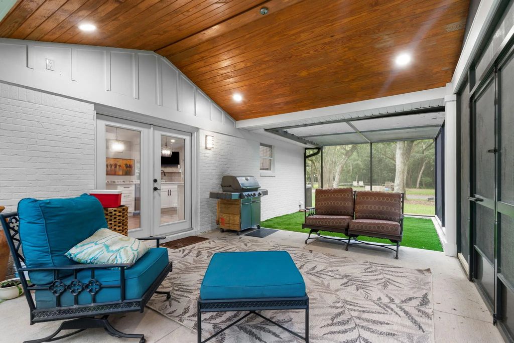 54 of 74 - 362 Red Barn Road, Freeport, FL