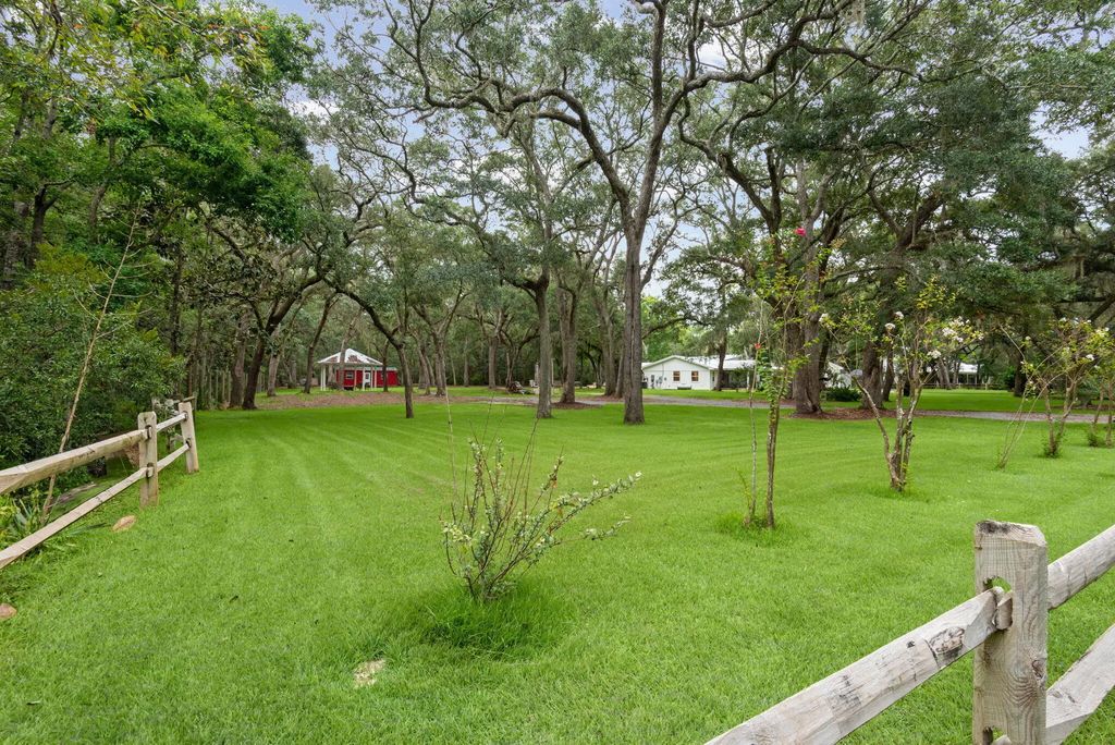 69 of 74 - 362 Red Barn Road, Freeport, FL