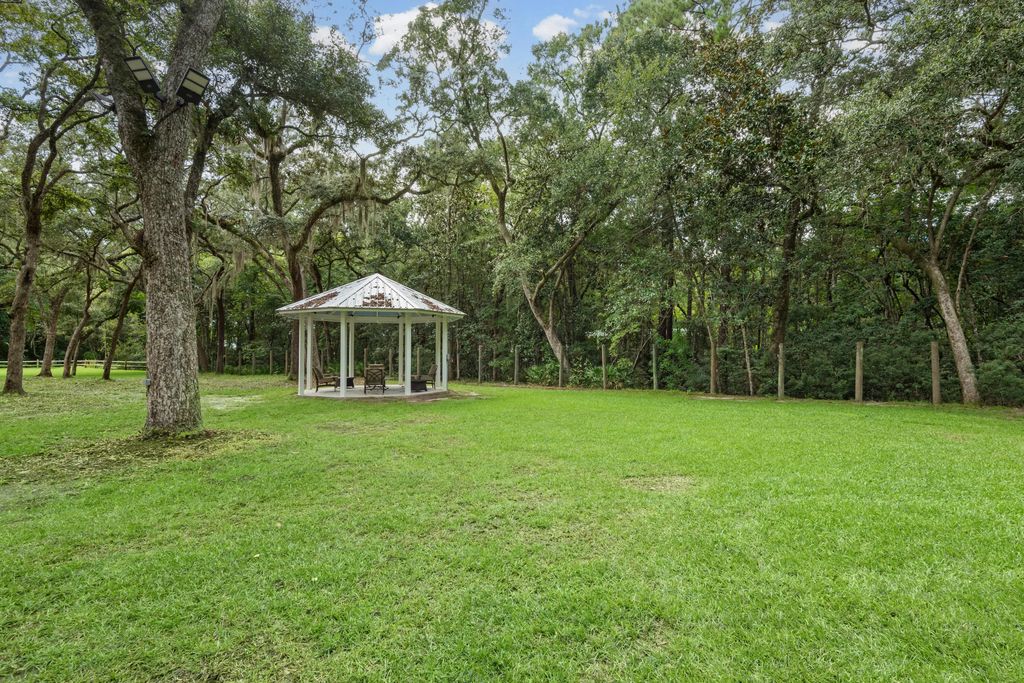 8 of 74 - 362 Red Barn Road, Freeport, FL