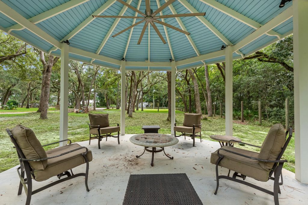 9 of 74 - 362 Red Barn Road, Freeport, FL