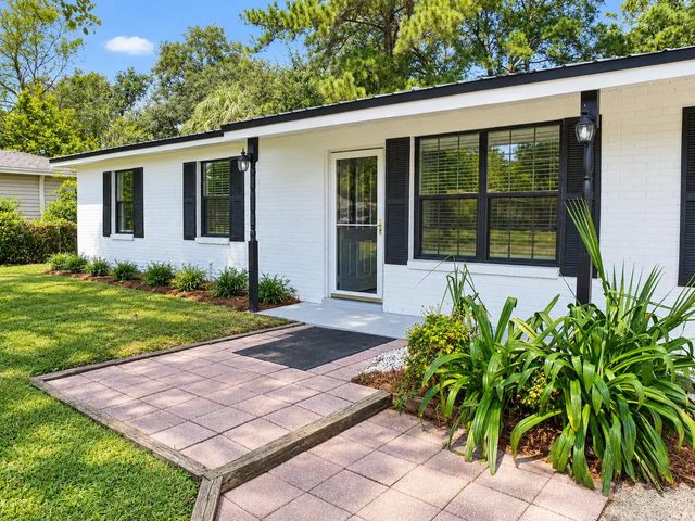 Photo of Listing #1011808
