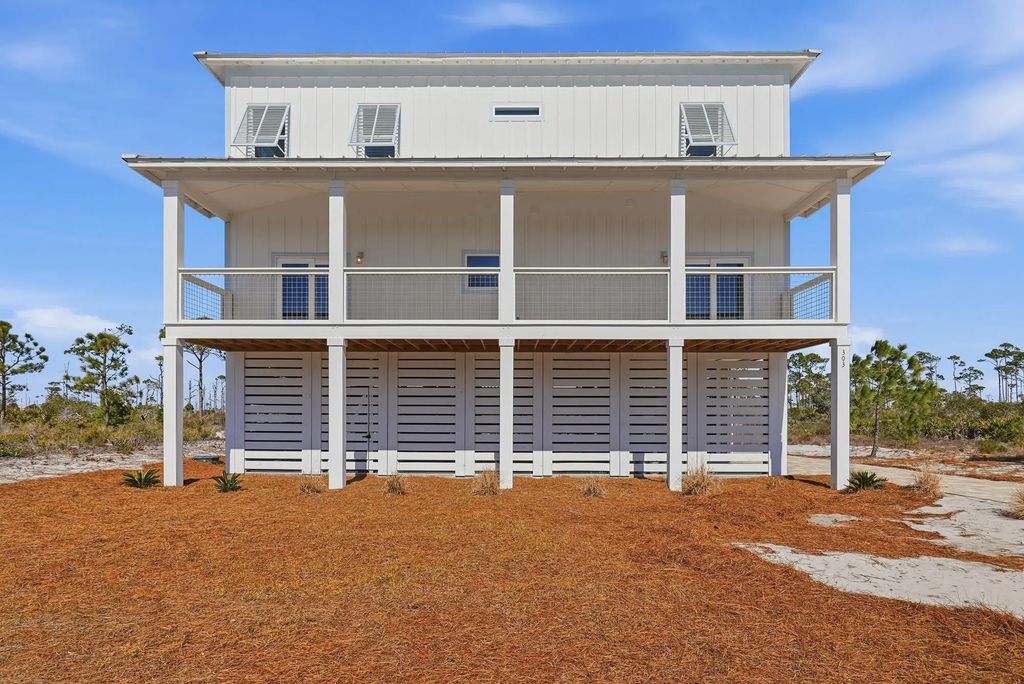 303 Park Point Circle, Port St. Joe