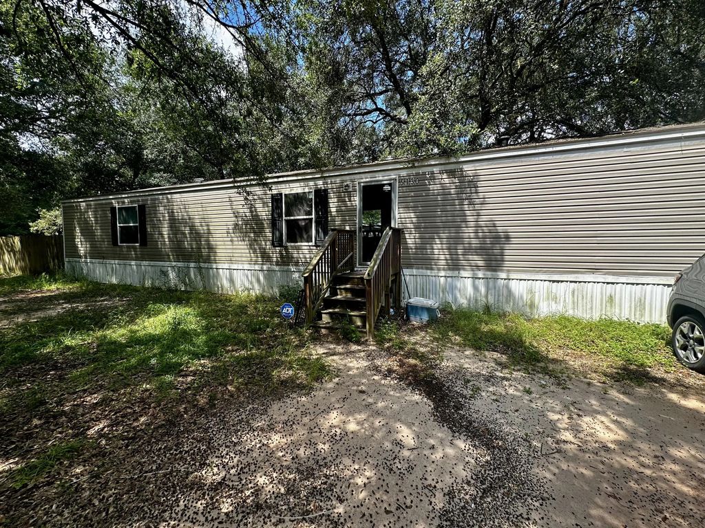 5130 Lake End Drive, Milton