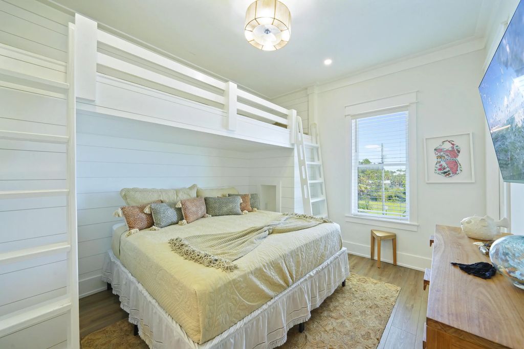 22 of 47 - 16416 Front Beach Road, Panama City Beach, FL