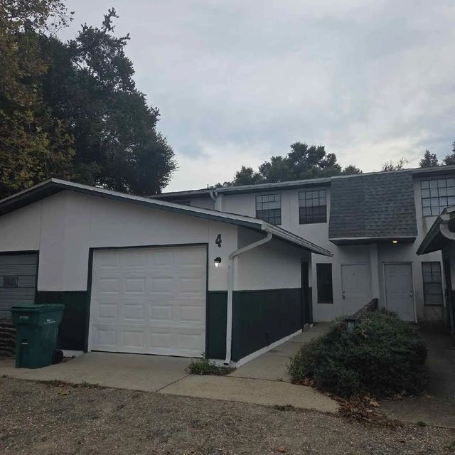 Photo of Listing #1011711