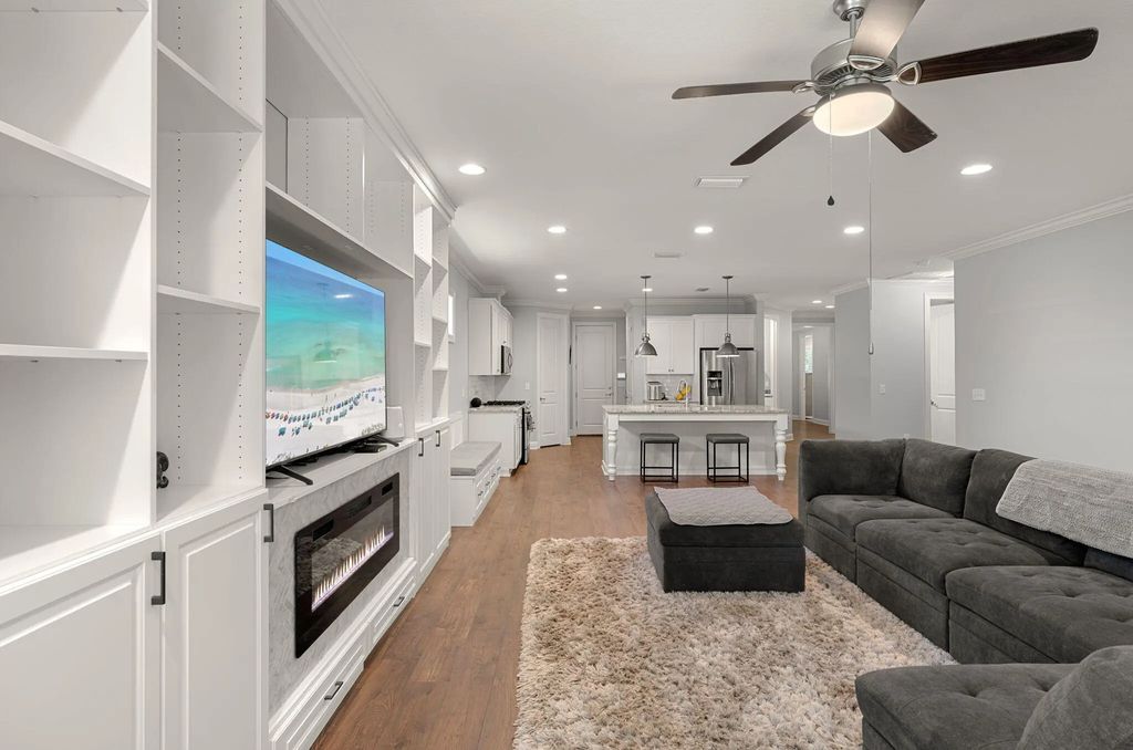 13 of 50 - 129 Leap Year Lane, Freeport, FL