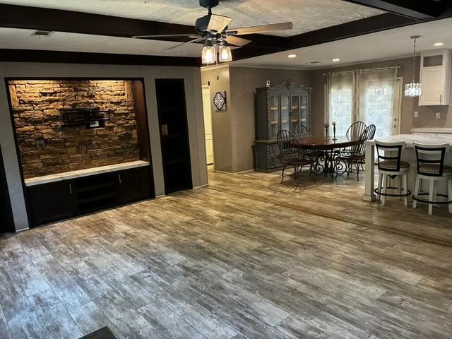 Photo of Listing #1011745