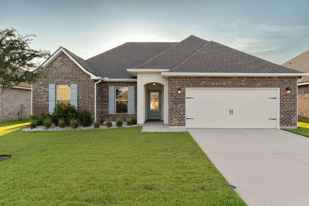 81 Alleyoak Lane, Freeport