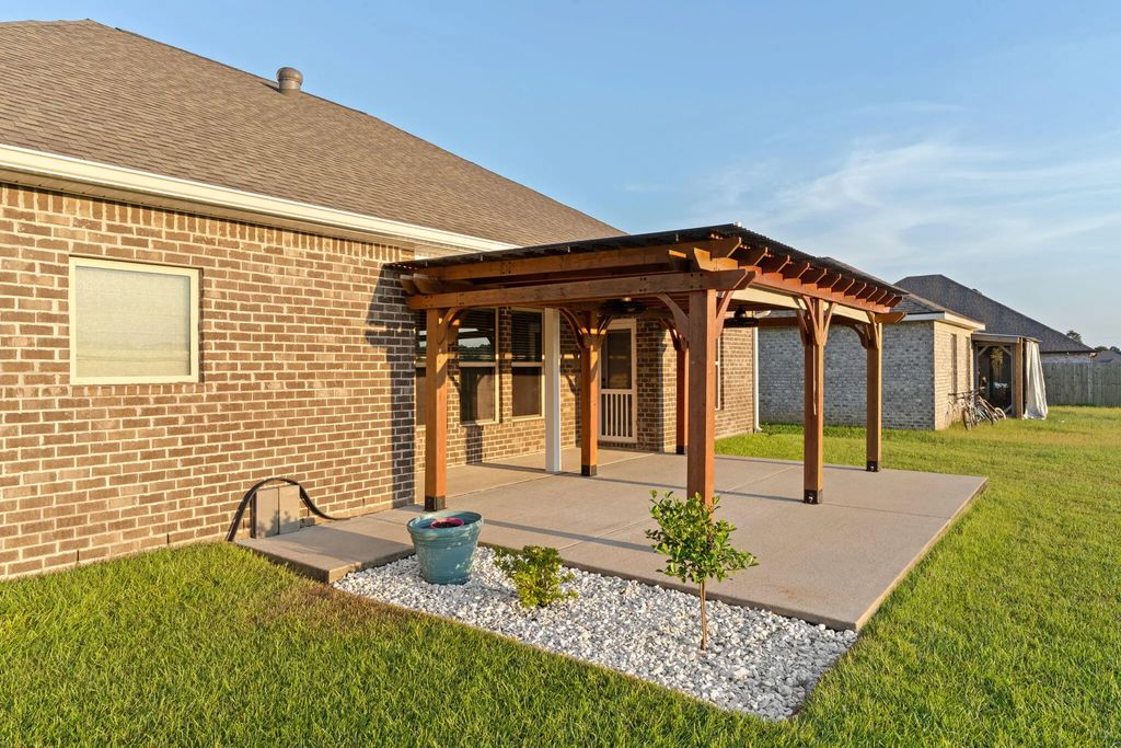 44 of 55 - 81 Alleyoak Lane, Freeport, FL