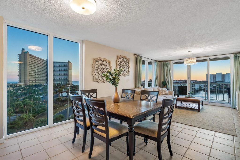 970 U.s. 98 407, Destin