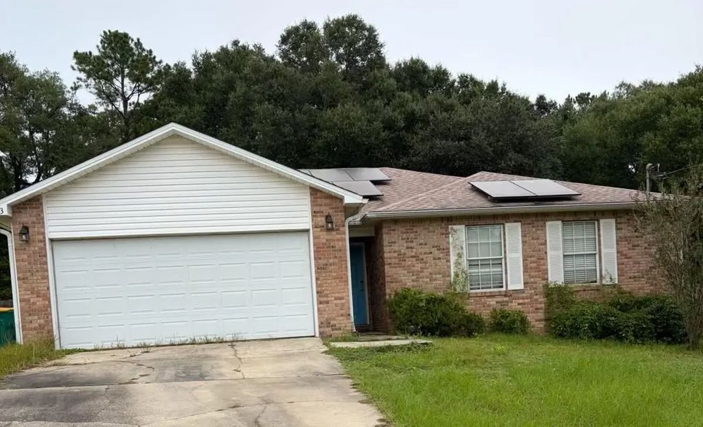 3413 Skymaster Court, Crestview