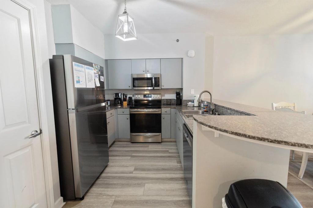 18 of 40 - 9900 S Thomas Drive Unit 1728, Panama City Beach, FL