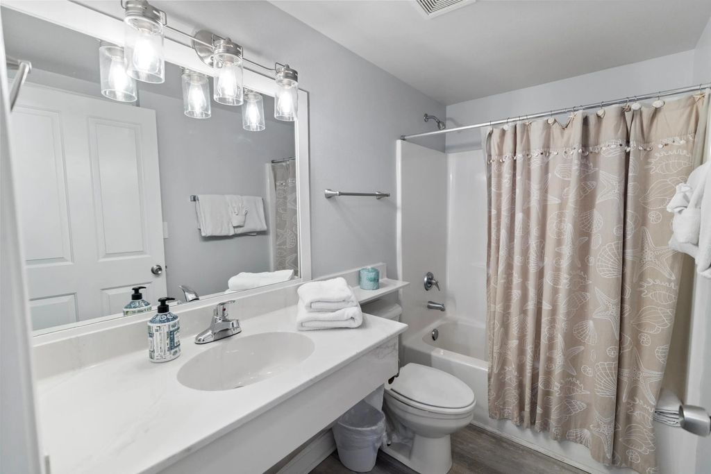 21 of 40 - 9900 S Thomas Drive Unit 1728, Panama City Beach, FL