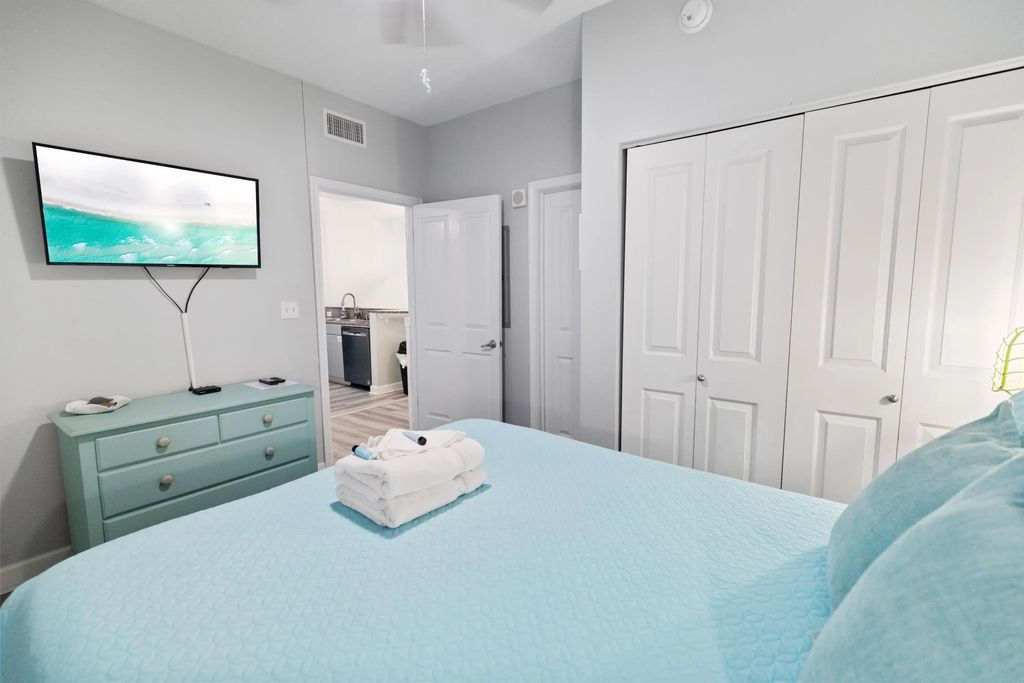 28 of 40 - 9900 S Thomas Drive Unit 1728, Panama City Beach, FL