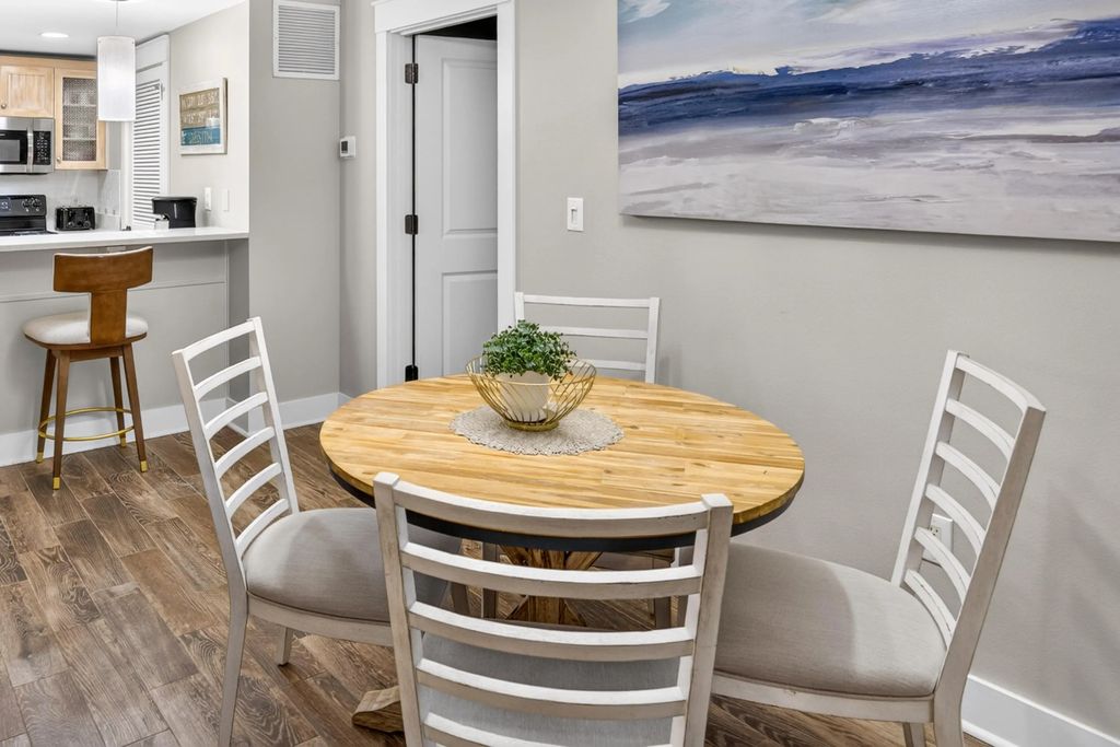 15 of 56 - 9300 Baytowne Wharf Boulevard 219-221, Miramar Beach, FL